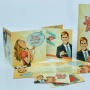 Trouwkaarten in fifties tekenstijl, verkrijgbaar met bijpassende enveloppen, menukaarten en RSVP-kaartjes. 
http://www.kaartencollectie.be/nl/trouwkaart-fifties-695.htm